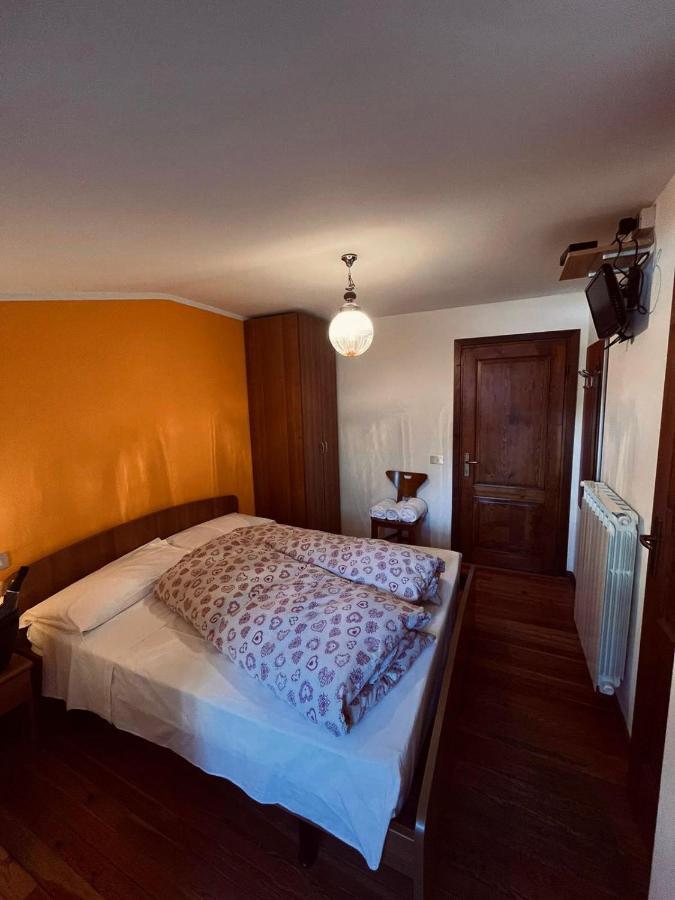 Sasso Nero Hotel คีเอซา อิน วัลมาเลนโก ภายนอก รูปภาพ