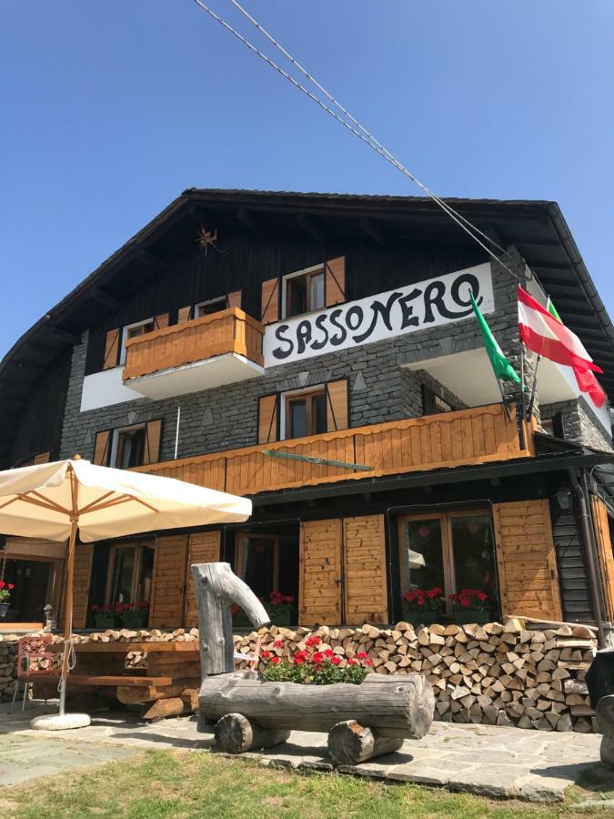 Sasso Nero Hotel คีเอซา อิน วัลมาเลนโก ภายนอก รูปภาพ